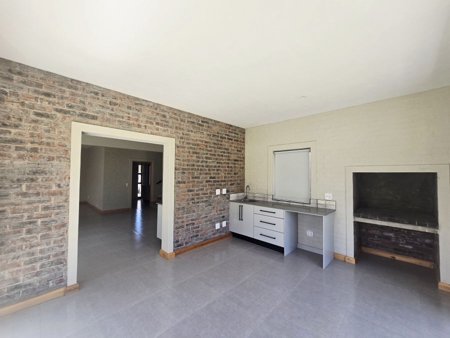 3 Bedroom Property for Sale in King George Park Western Cape